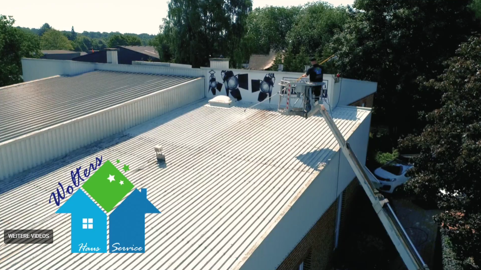 Video-Vorschaubild: Werterhalt durch fachgerechte Dachreinigung bei Lingen